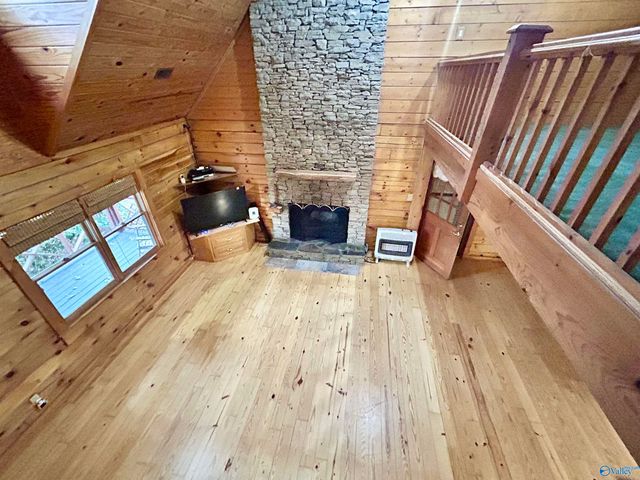 518 County Road 288, Collinsville, AL 35961