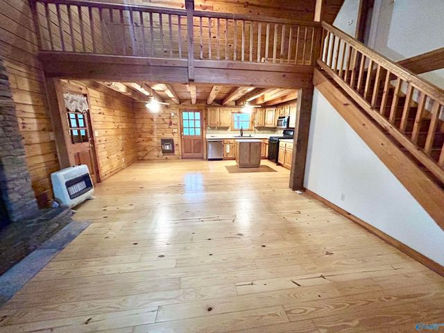 518 County Road 288, Collinsville, AL 35961