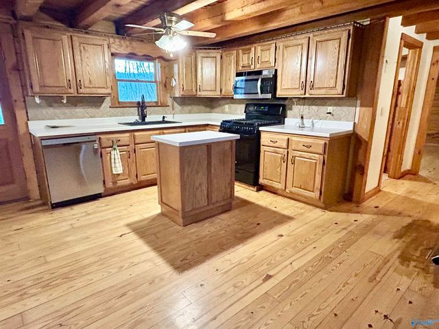 518 County Road 288, Collinsville, AL 35961