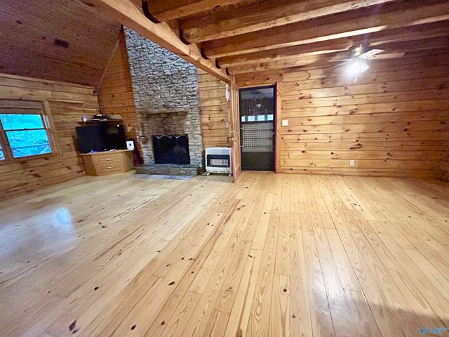 518 County Road 288, Collinsville, AL 35961