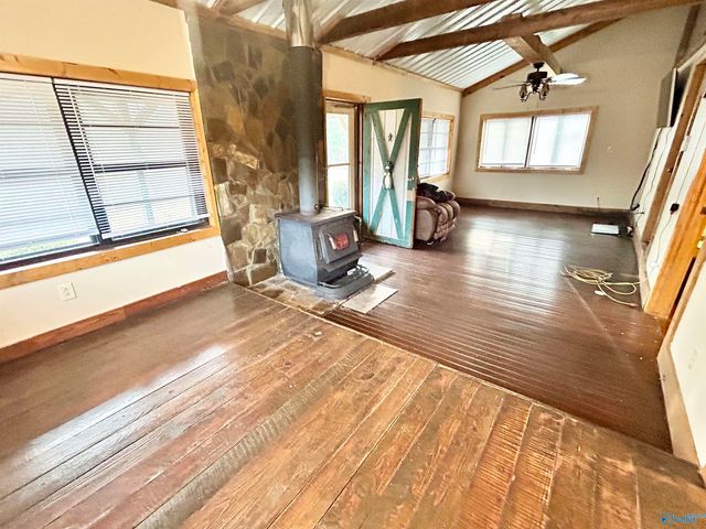 518 County Road 288, Collinsville, AL 35961