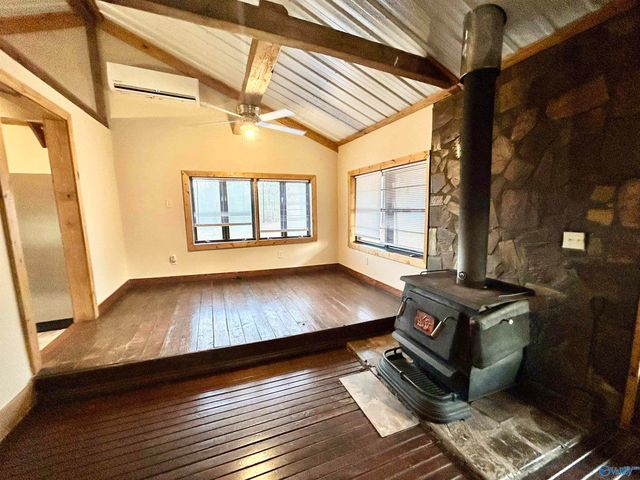 518 County Road 288, Collinsville, AL 35961