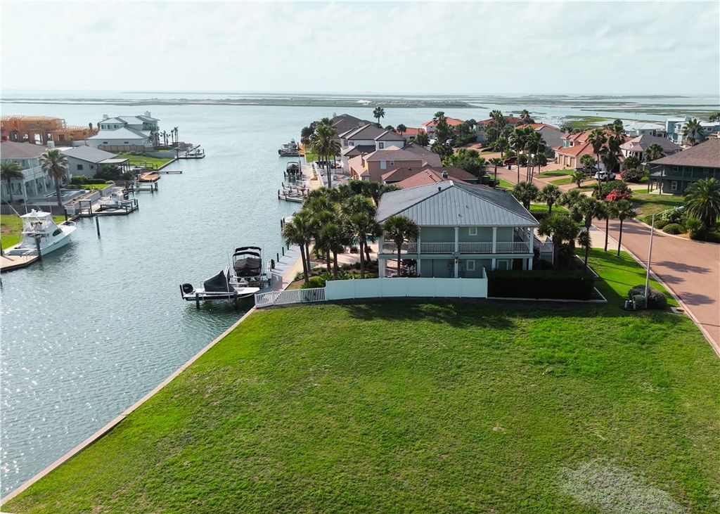 463 Bayside Dr, Port Aransas, TX 78373 — photo 3