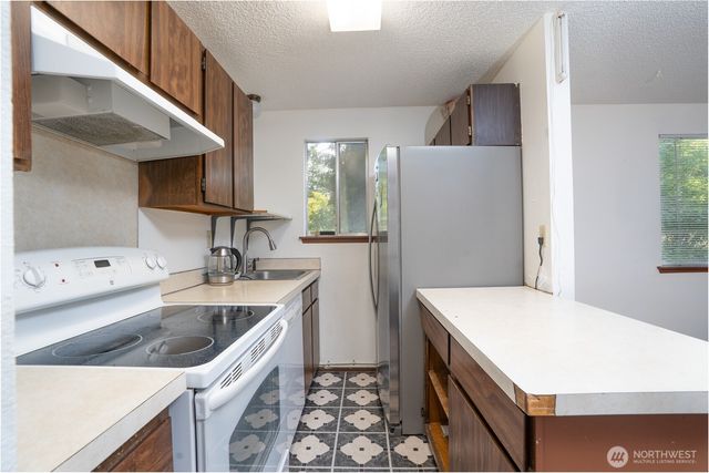 1602 Groves Avenue NW, Olympia, WA 98502