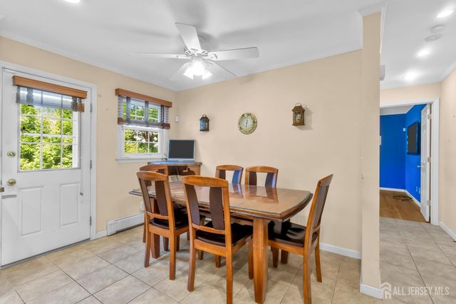 4 Conover Court, Edison, NJ 08817