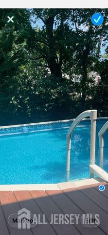 4 Conover Court, Edison, NJ 08817