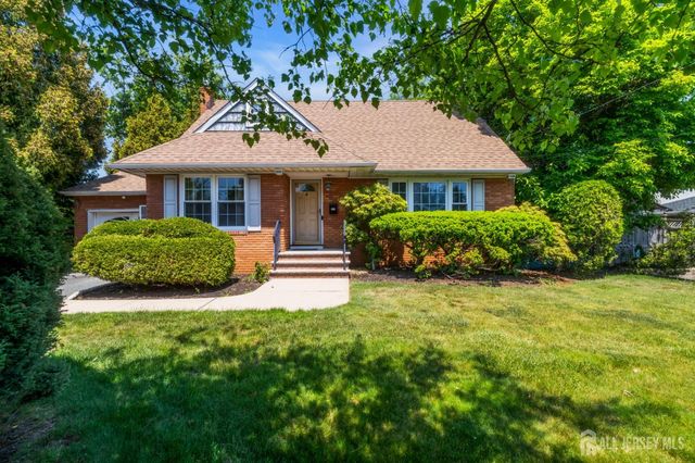 4 Conover Court, Edison, NJ 08817