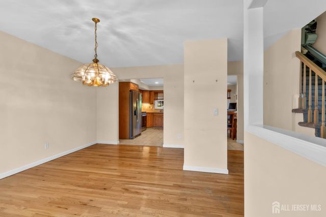 4 Conover Court, Edison, NJ 08817