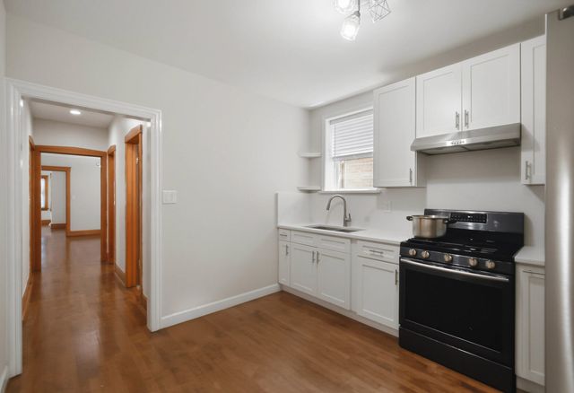 1906 Ridgeland Avenue 1, Berwyn, IL 60402
