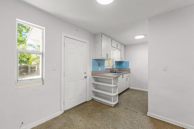 429 Lytle Street, West Palm Beach, FL 33405