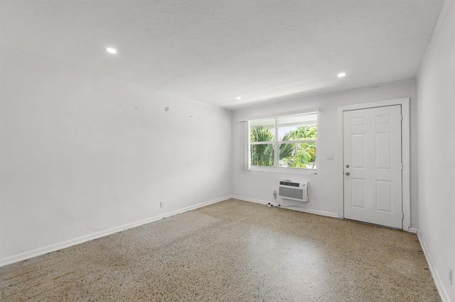429 Lytle Street, West Palm Beach, FL 33405