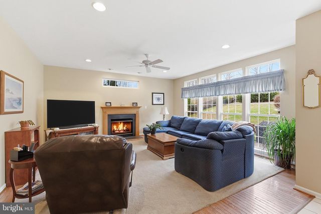 27 PENN PL, Forked River, NJ 08731