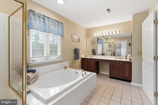 27 PENN PL, Forked River, NJ 08731
