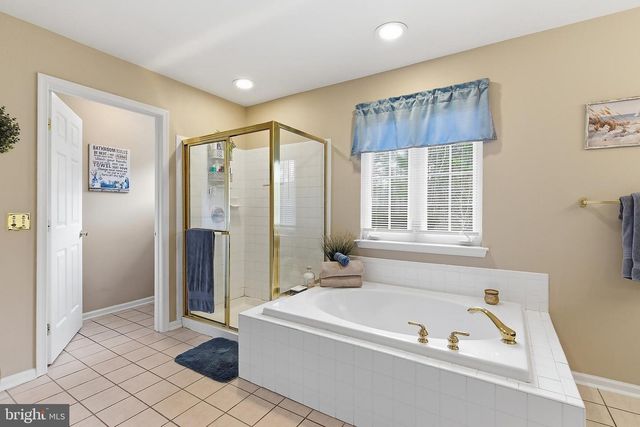 27 PENN PL, Forked River, NJ 08731