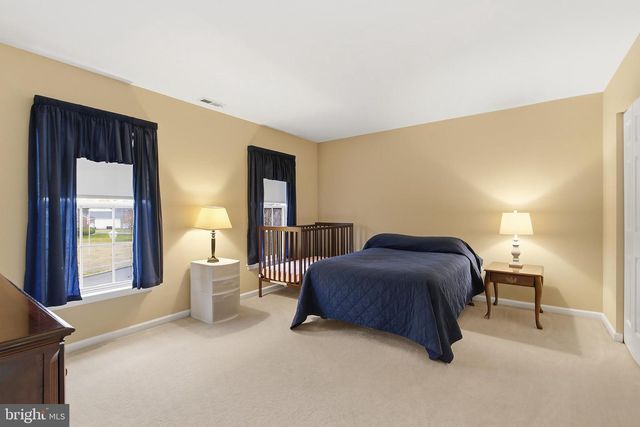 27 PENN PL, Forked River, NJ 08731