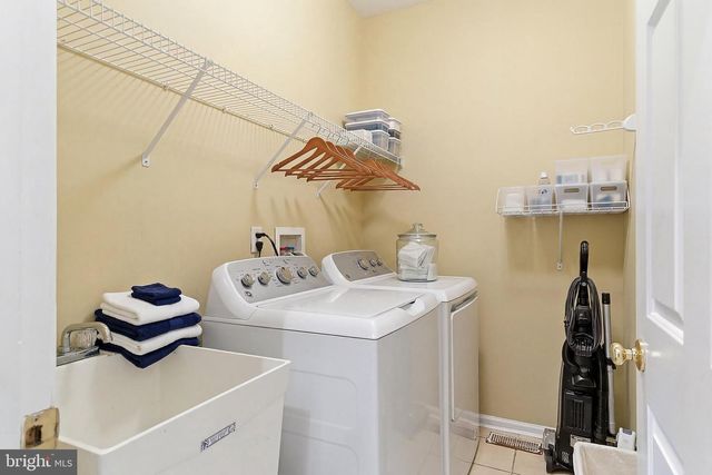 27 PENN PL, Forked River, NJ 08731