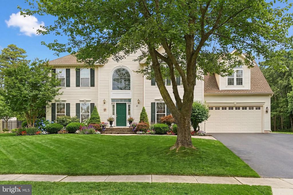 27 PENN PL, Forked River, NJ 08731