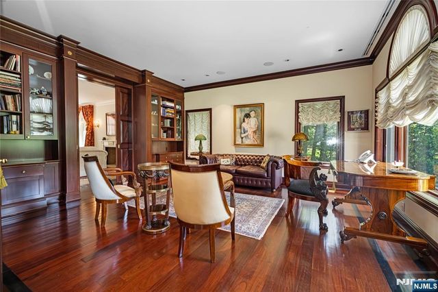 67 Adams Drive, Cresskill, NJ 07626