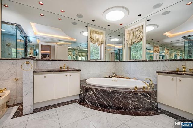 67 Adams Drive, Cresskill, NJ 07626