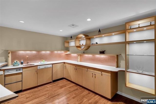 67 Adams Drive, Cresskill, NJ 07626