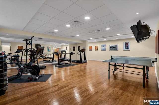 67 Adams Drive, Cresskill, NJ 07626
