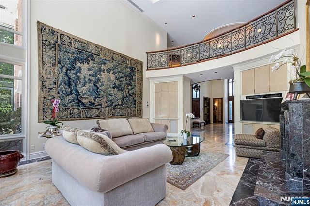 67 Adams Drive, Cresskill, NJ 07626