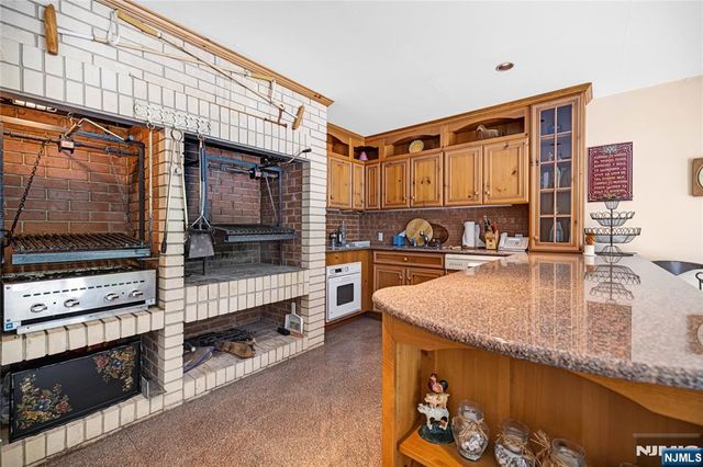 67 Adams Drive, Cresskill, NJ 07626