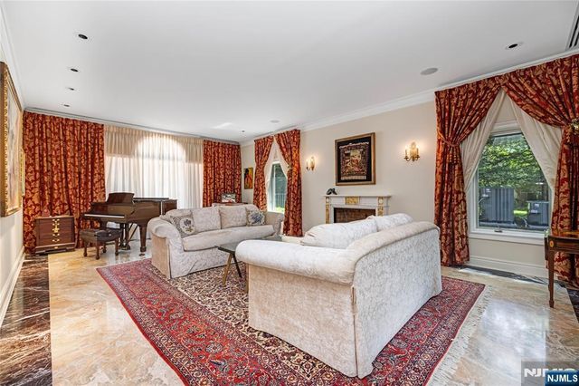 67 Adams Drive, Cresskill, NJ 07626