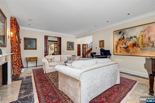 67 Adams Drive, Cresskill, NJ 07626