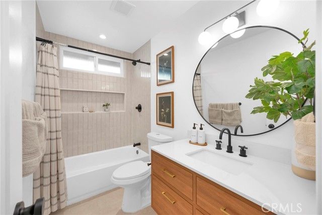 1768 Henderson Court, Vista, CA 92083