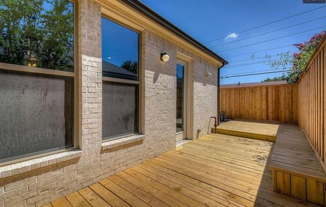 10532 Barrywood Drive, Dallas, TX 75230