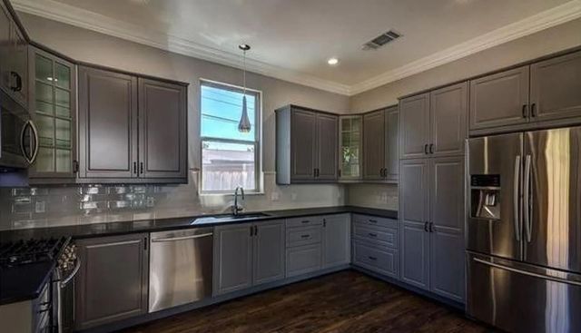 10532 Barrywood Drive, Dallas, TX 75230