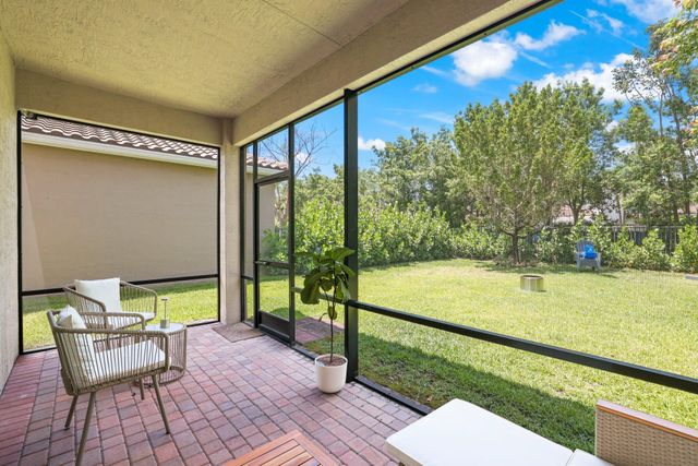 8203 Half Dome Court, Boynton Beach, FL 33473