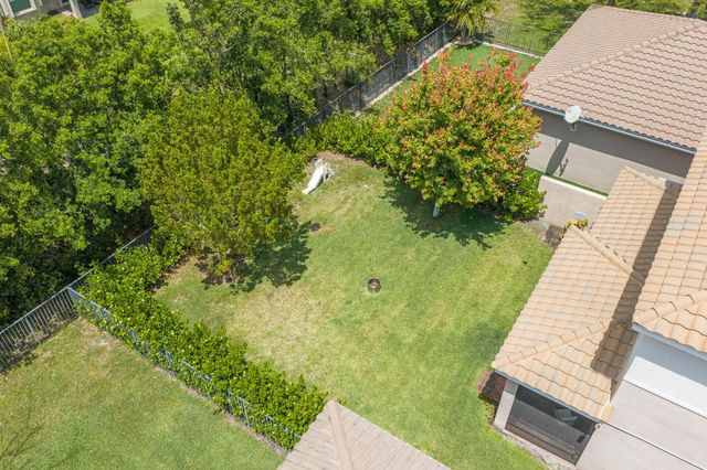 8203 Half Dome Court, Boynton Beach, FL 33473