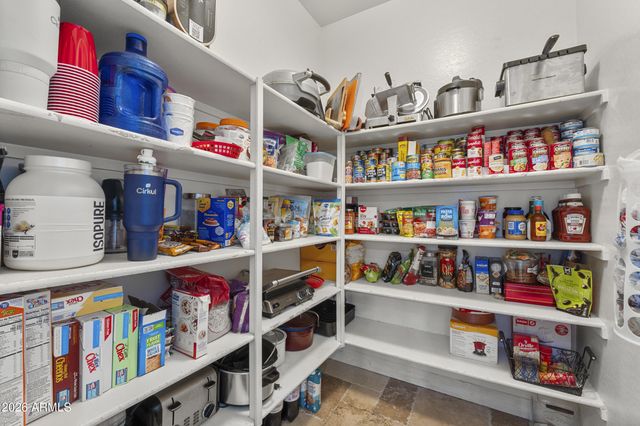 8996 W POTTER Drive, Peoria, AZ 85382