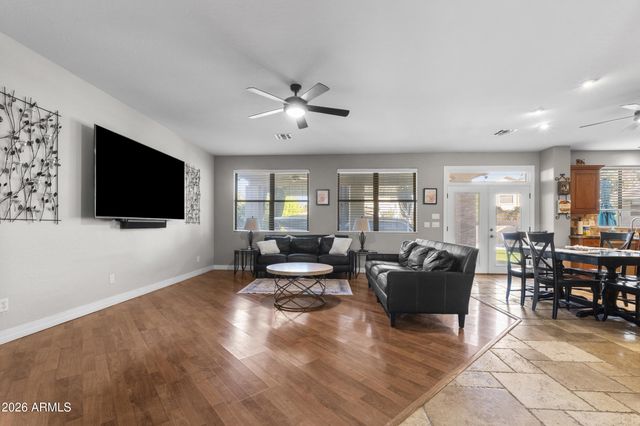 8996 W POTTER Drive, Peoria, AZ 85382