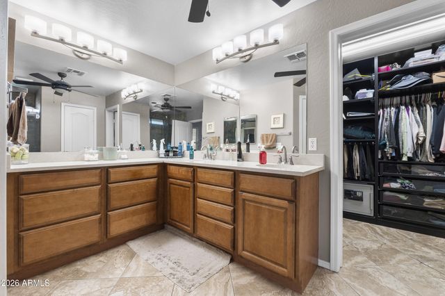 8996 W POTTER Drive, Peoria, AZ 85382