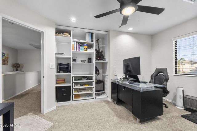 8996 W POTTER Drive, Peoria, AZ 85382