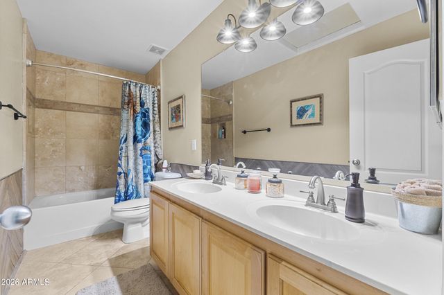 8996 W POTTER Drive, Peoria, AZ 85382