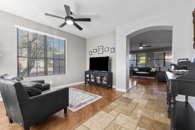 8996 W POTTER Drive, Peoria, AZ 85382