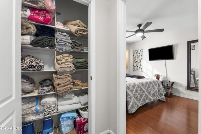 8996 W POTTER Drive, Peoria, AZ 85382