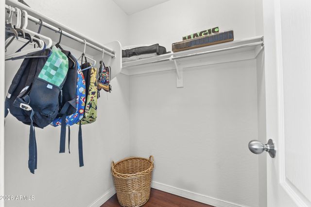 8996 W POTTER Drive, Peoria, AZ 85382