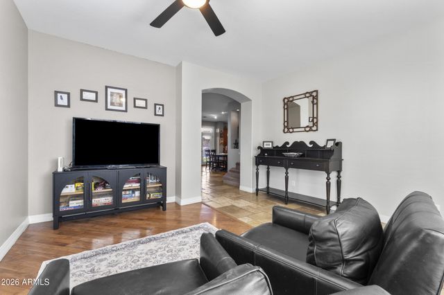 8996 W POTTER Drive, Peoria, AZ 85382