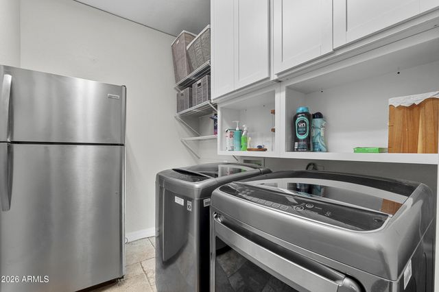 8996 W POTTER Drive, Peoria, AZ 85382