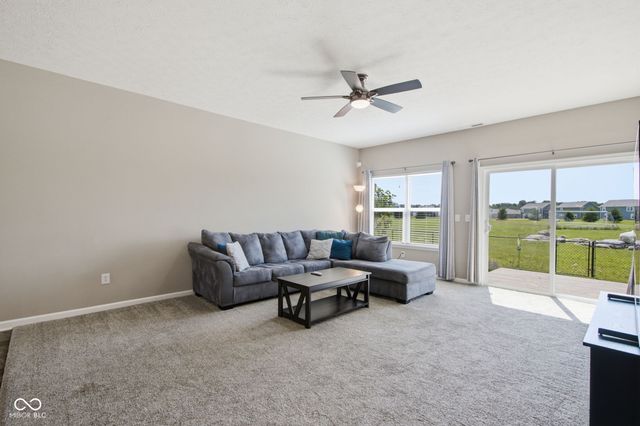 6124 Emerald Commons Drive, Indianapolis, IN 46221