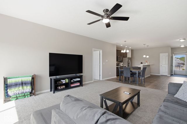 6124 Emerald Commons Drive, Indianapolis, IN 46221