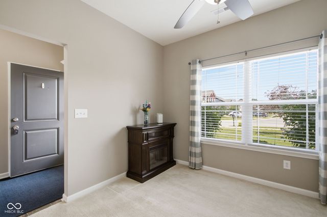 6124 Emerald Commons Drive, Indianapolis, IN 46221