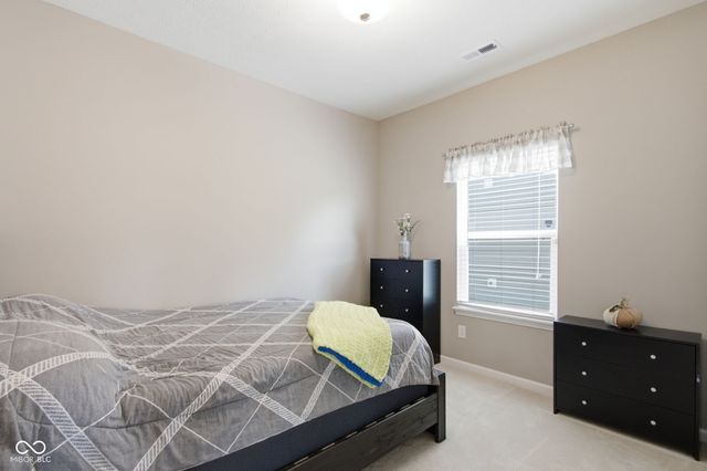 6124 Emerald Commons Drive, Indianapolis, IN 46221