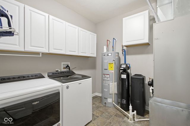 6124 Emerald Commons Drive, Indianapolis, IN 46221