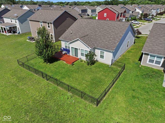 6124 Emerald Commons Drive, Indianapolis, IN 46221